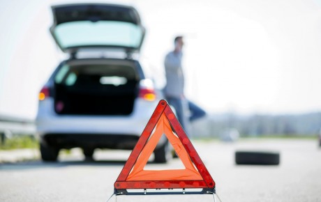 LO QUE DEBES LLEVAR EN EL COCHE